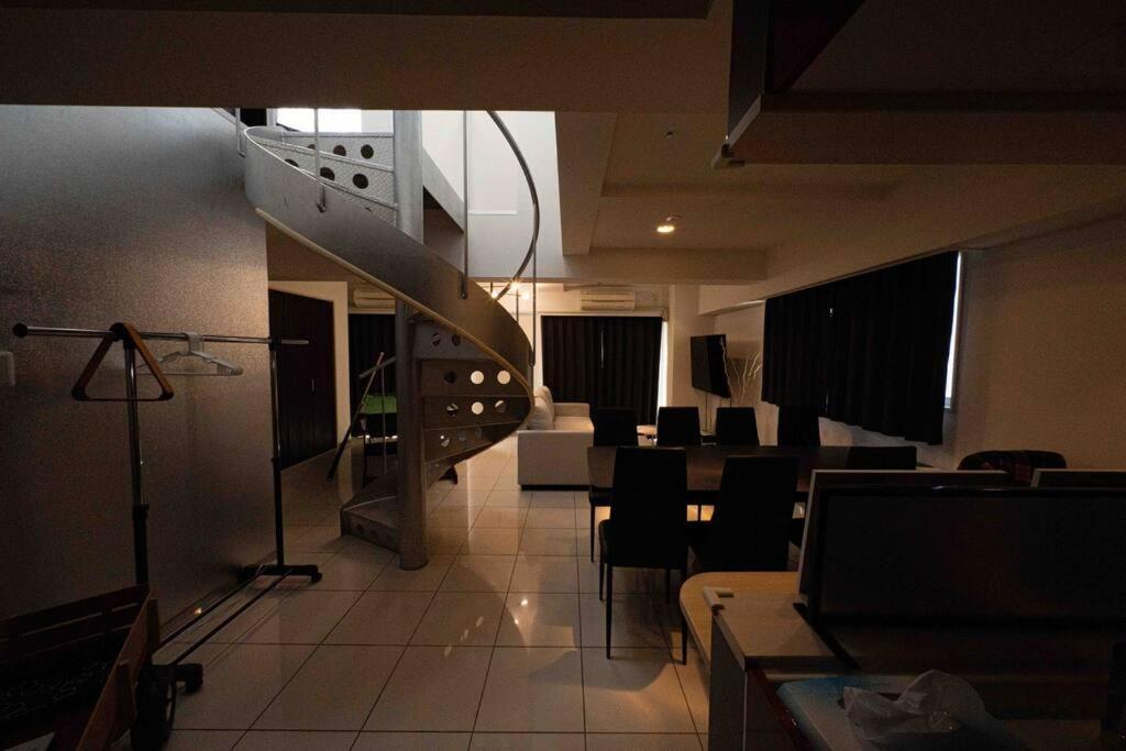 メルシアター鈍色の風・最上階デザイナーズルーム Apartment Ōsaka